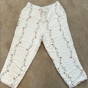 Floral Embroidered White Pants